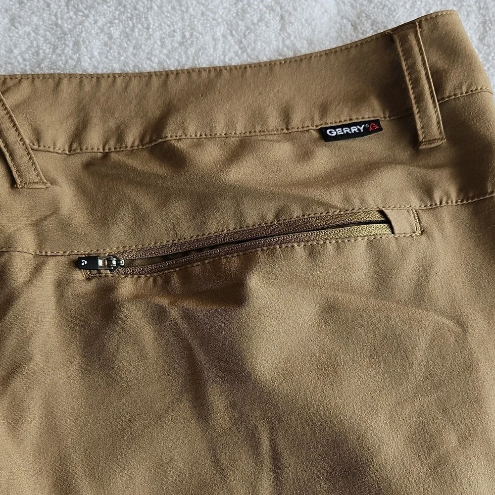 Gerry Men's Brown Chino Shorts Polyester Spandex Zip Button Pockets Logo